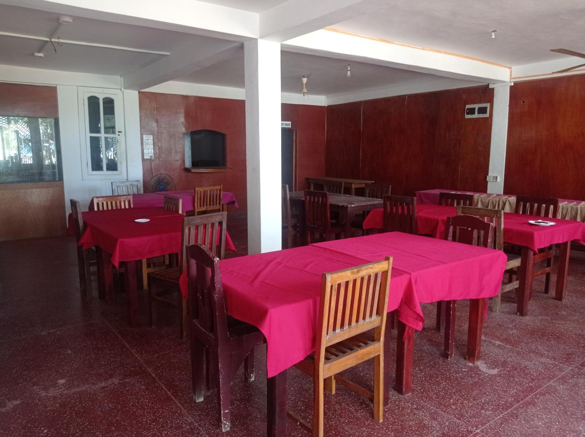 Silver Beach Hotel Trincomalee Dış mekan fotoğraf