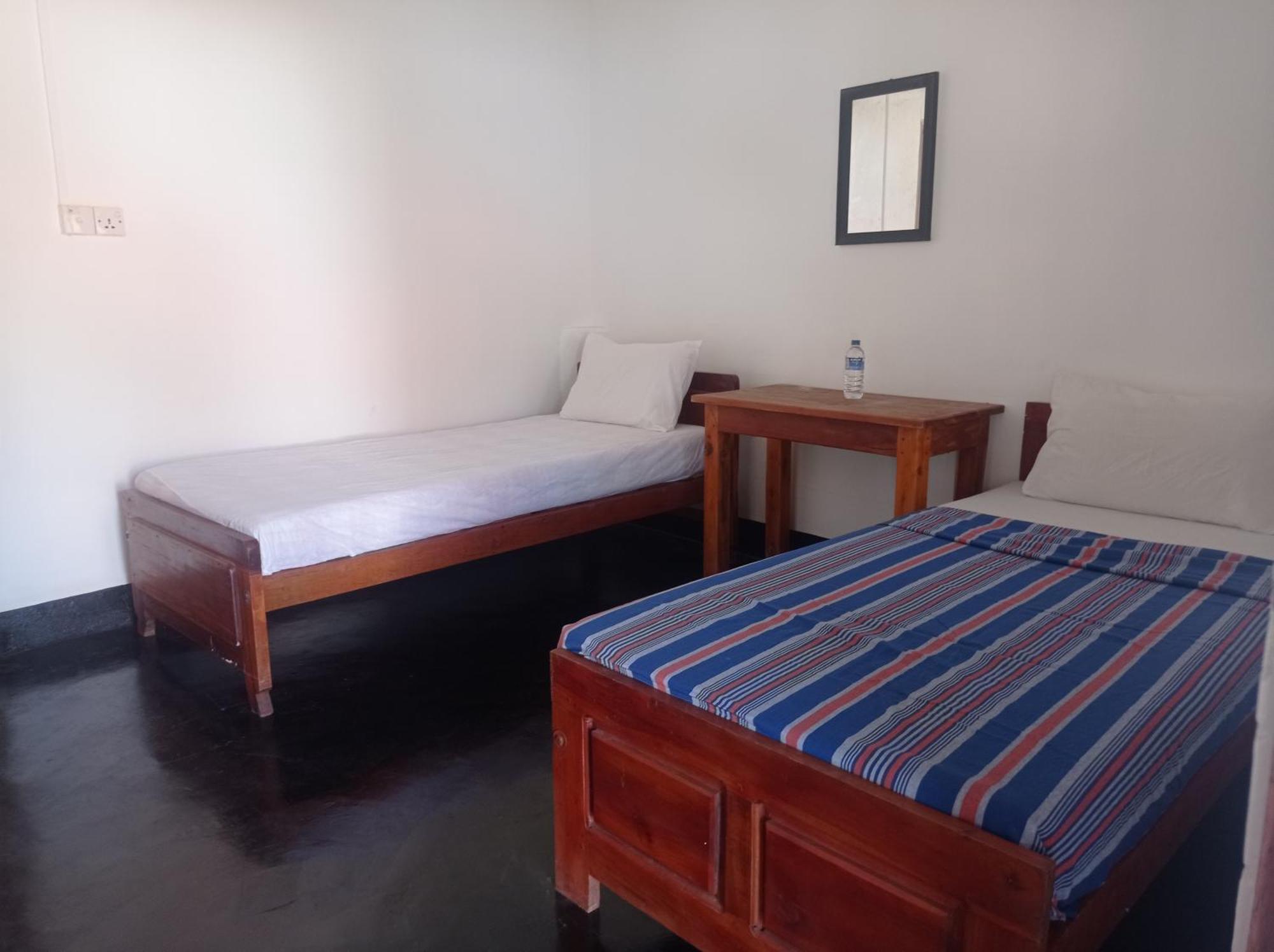 Silver Beach Hotel Trincomalee Dış mekan fotoğraf