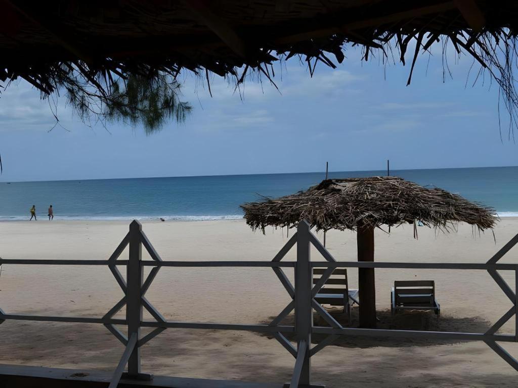 Silver Beach Hotel Trincomalee Dış mekan fotoğraf