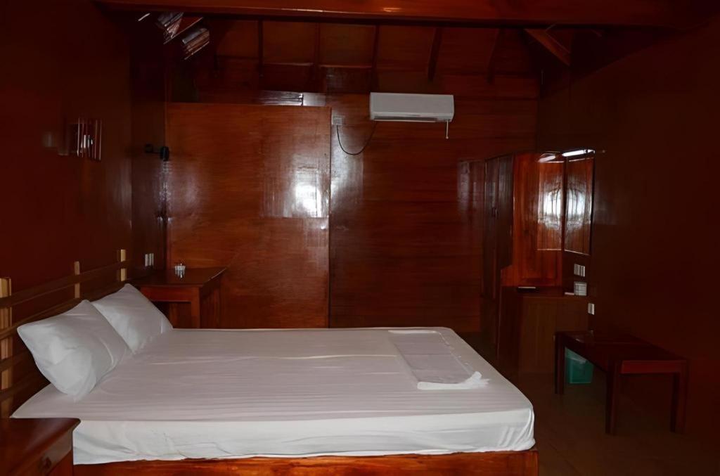 Silver Beach Hotel Trincomalee Dış mekan fotoğraf